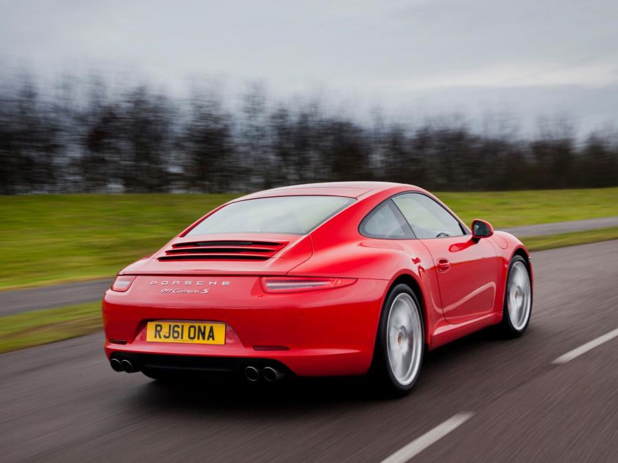  Porsche 911 Carrera S 2012 года  (UK) (фото 12 из 24)